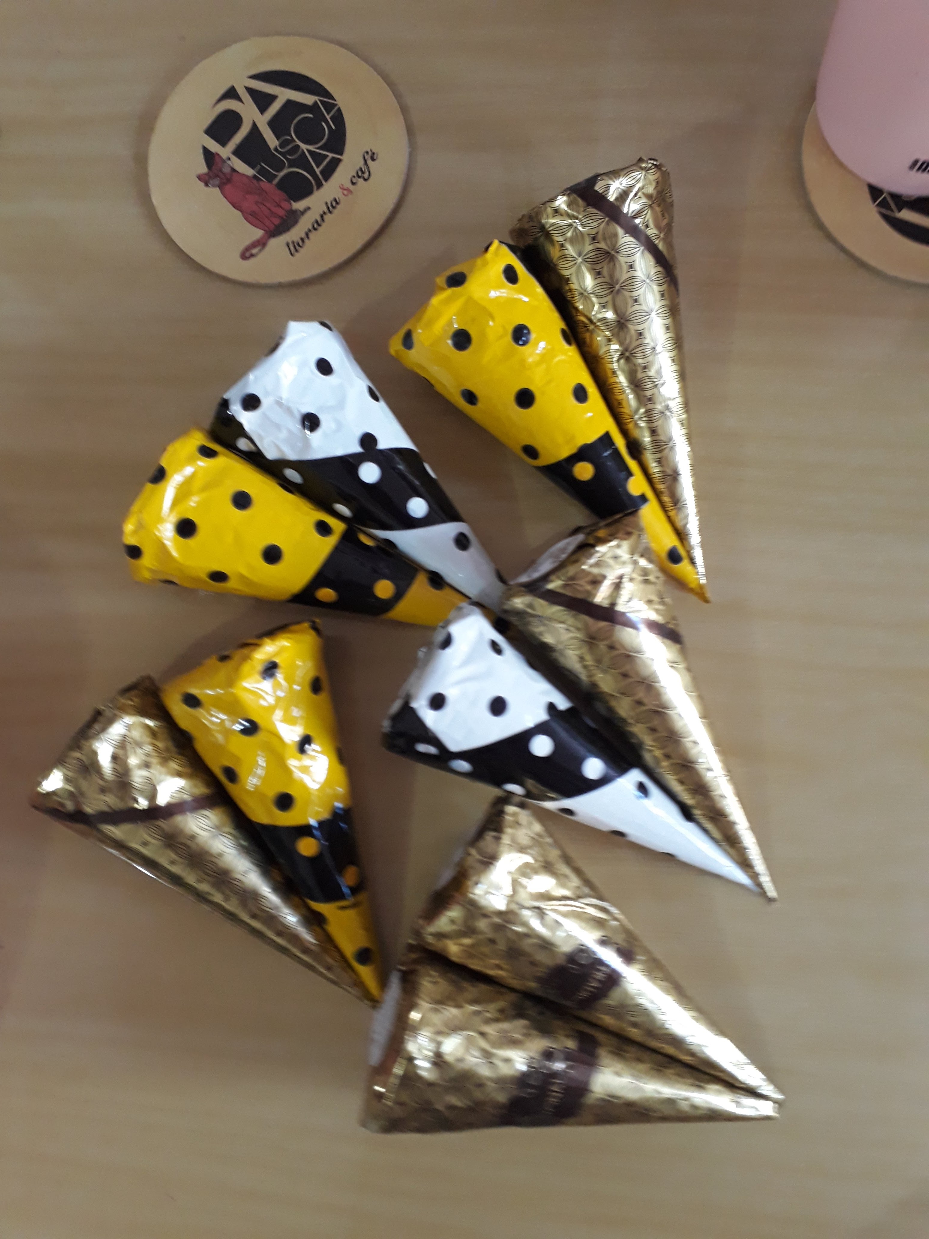 Cones trufados vendidos por Vivian para juntar dinheiro para a viagem